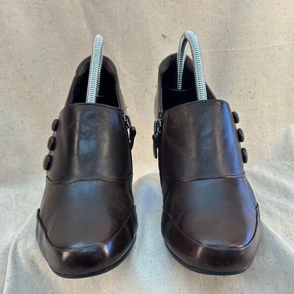 Clarks Women's 9 Vermont Terrace Brown Heels Bootie Shoe Brown Buttons Leather - Picture 2 of 10